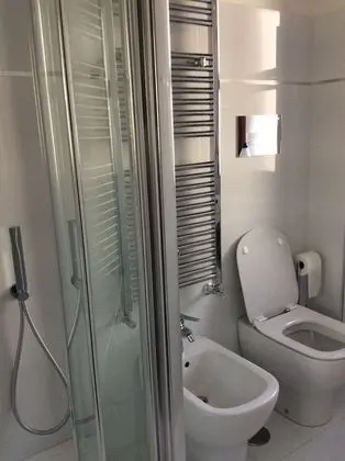 Standard Tek Büyük Yataklı Oda, Ortak Banyo