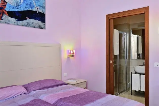 Comfort Tek Büyük veya İki Ayrı Yataklı Oda