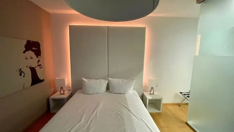 Deluxe Tek Büyük Yataklı Oda, 1 Büyük (Queen) Boy Yatak, Sigara İçilmez, Bahçe Manzaralı