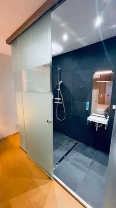 Deluxe Tek Büyük Yataklı Oda, 1 Büyük (Queen) Boy Yatak, Sigara İçilmez, Bahçe Manzaralı