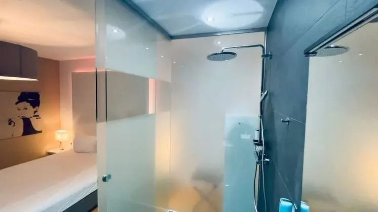 Deluxe Tek Büyük Yataklı Oda, 1 Büyük (Queen) Boy Yatak, Sigara İçilmez, Bahçe Manzaralı