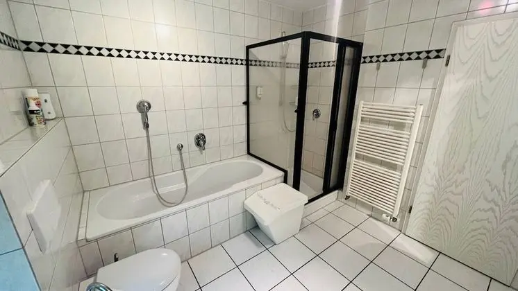 Deluxe Tek Büyük Yataklı Oda, 1 Büyük (Queen) Boy Yatak, Sigara İçilmez, Küvet