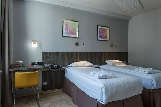 Standard Tek Büyük veya İki Ayrı Yataklı Oda