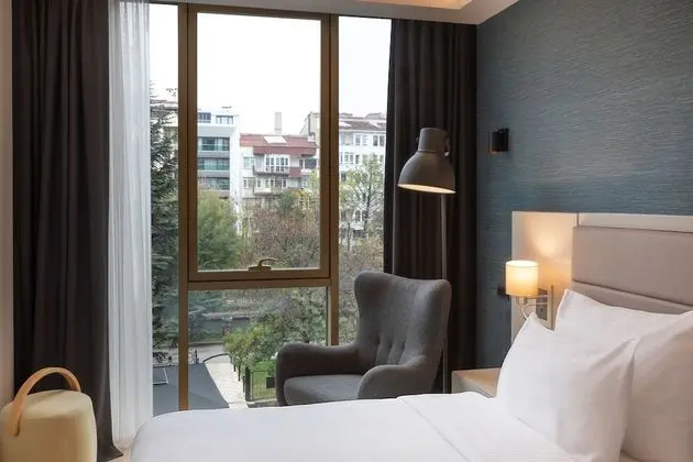 Superior King River View Room
