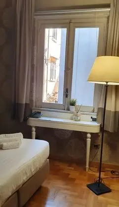 Classic Tek Büyük Yataklı Oda