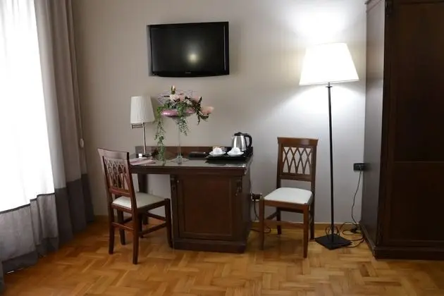 Classic Tek Büyük Yataklı Oda