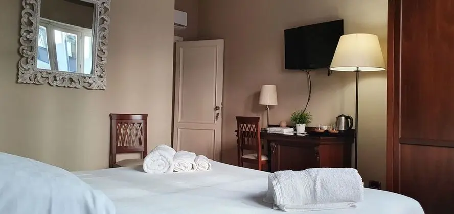 Deluxe Tek Büyük Yataklı Oda