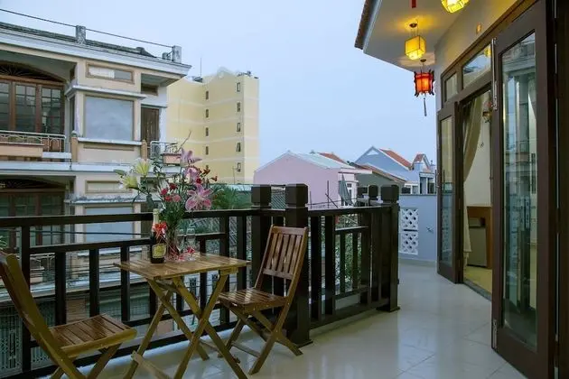 Süit, Balkon