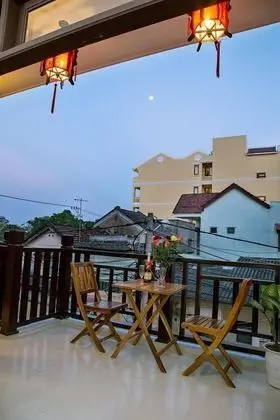 Süit, Balkon