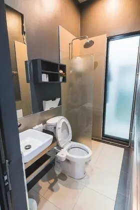 Deluxe Stüdyo, 1 En Büyük (King) Boy Yatak