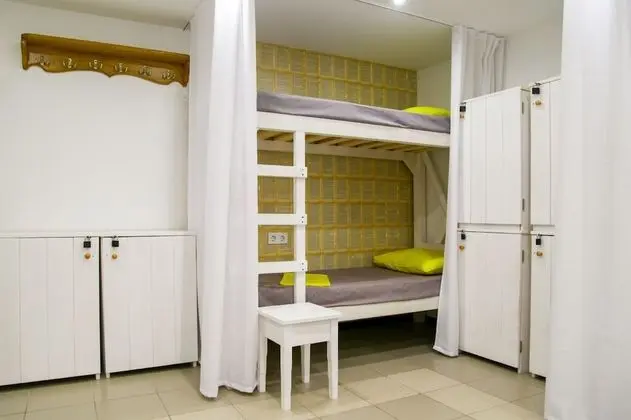 Ortak Ranzalı Oda, Karma Ranzalı Oda, Ortak Banyo (8 Beds)