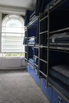 Ortak Ranzalı Oda, Karma Ranzalı Oda, Banyolu/Duşlu (sleeps 12)