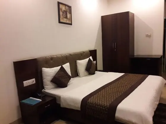 Deluxe Tek Büyük Yataklı Oda, 1 Yatak Odası, Sigara İçilebilir, Şehir Manzaralı