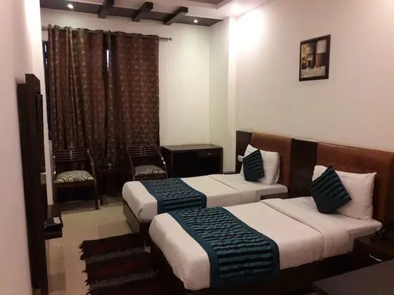 Deluxe Tek Büyük Yataklı Oda, 1 Yatak Odası, Sigara İçilebilir, Şehir Manzaralı