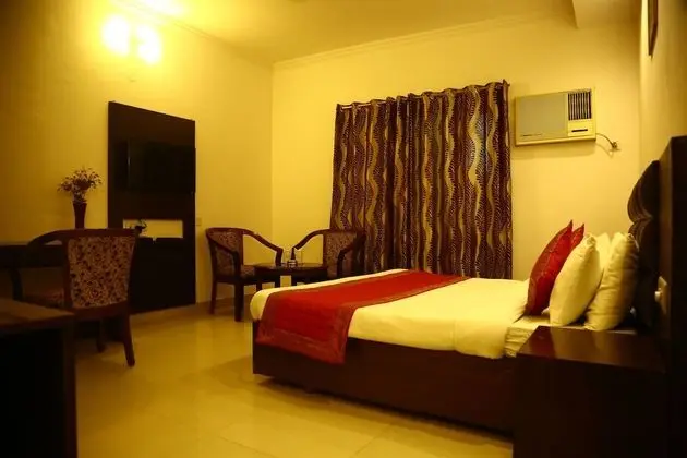 Deluxe Tek Büyük Yataklı Oda, 1 Yatak Odası, Sigara İçilebilir, Şehir Manzaralı