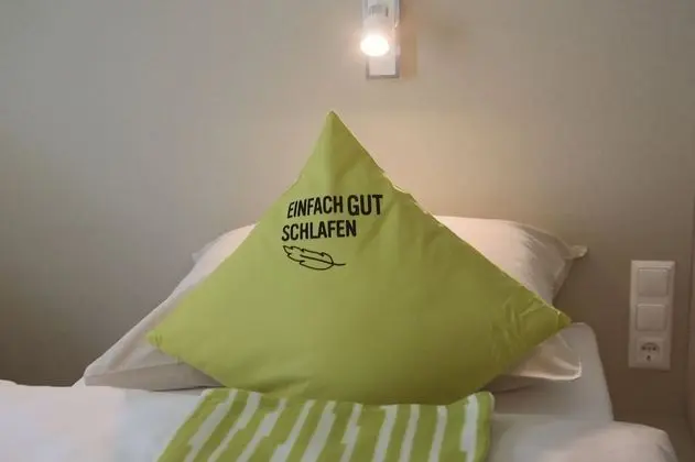 Economy Tek Büyük veya İki Ayrı Yataklı Oda