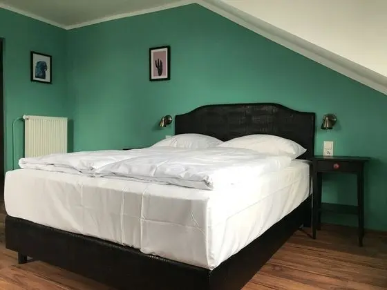 Standard Tek Büyük Yataklı Oda