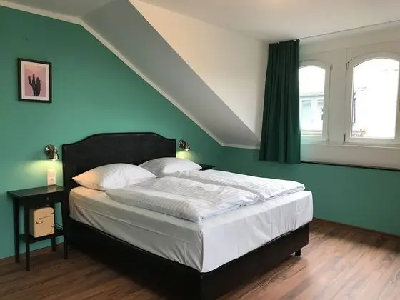 Standard Tek Büyük Yataklı Oda