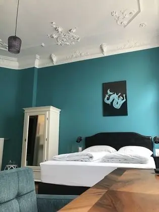 Standard Tek Büyük Yataklı Oda