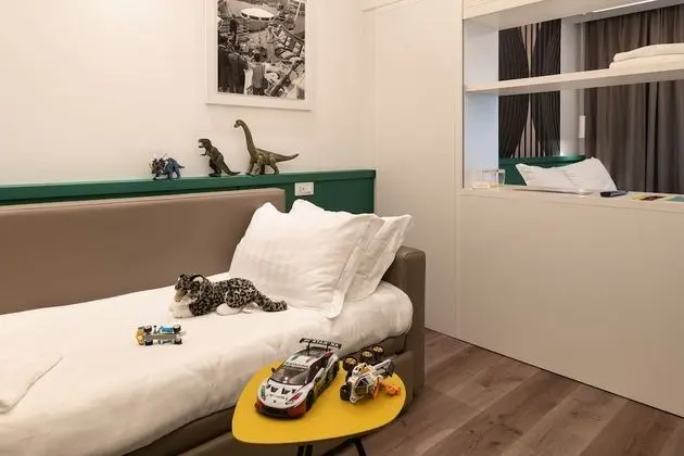 Camera Standard (Tripla)