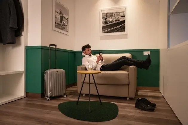 Deluxe Tek Büyük Yataklı Oda