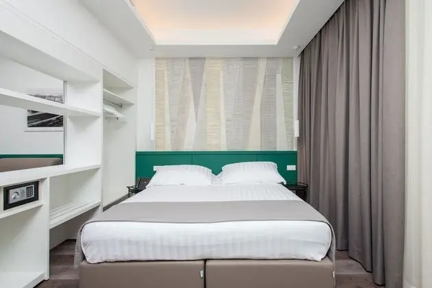 Standard Tek Büyük Yataklı Oda