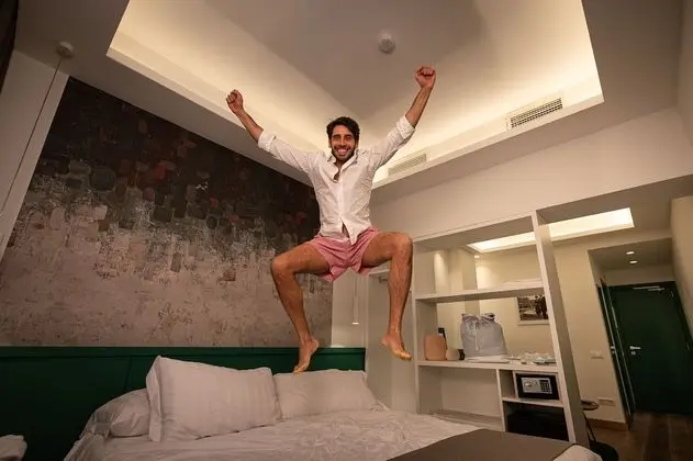 Standard Tek Büyük Yataklı Oda