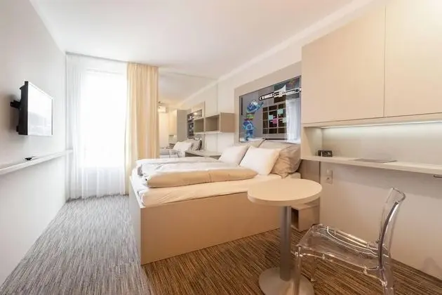 Deluxe Tek Büyük veya İki Ayrı Yataklı Oda, Küçük Mutfak