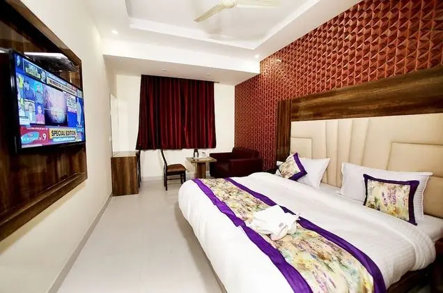 Super Deluxe Room