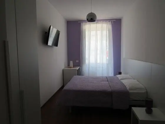 Tek Büyük veya İki Ayrı Yataklı Oda, Ortak Banyo
