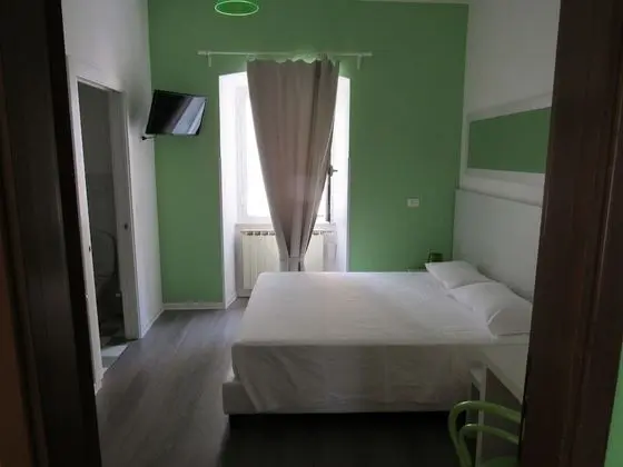 Tek Büyük veya İki Ayrı Yataklı Oda, Özel Banyo