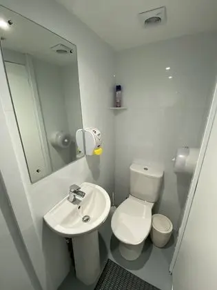 Private Twin Dorm (Ensuite)