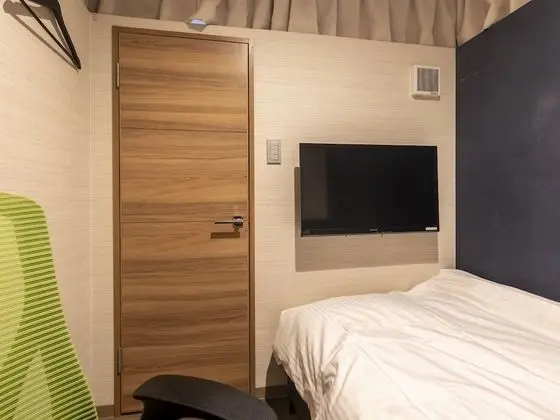 Cabin Capsule Room - Male Only