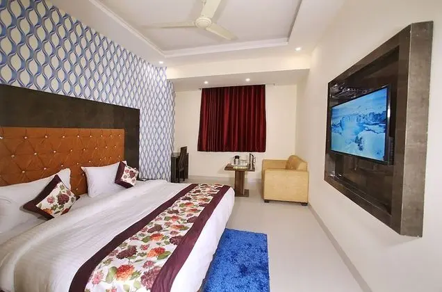 Deluxe Üç Kişilik Oda, 1 Çift Kişilik veya 2 Tek Kişilik Yatak, Engellilere Uygun