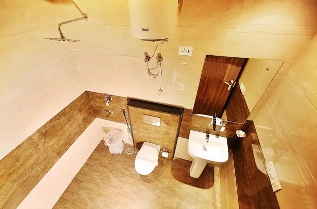 Deluxe Üç Kişilik Oda, 1 Çift Kişilik veya 2 Tek Kişilik Yatak, Engellilere Uygun