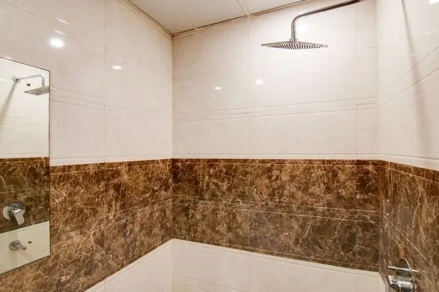 Superior Tek Büyük veya İki Ayrı Yataklı Oda, 1 Çift Kişilik veya 2 Tek Kişilik Yatak