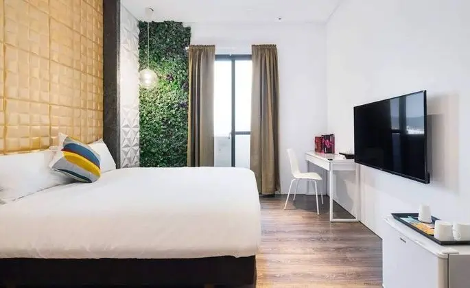 Deluxe Tek Büyük veya İki Ayrı Yataklı Oda