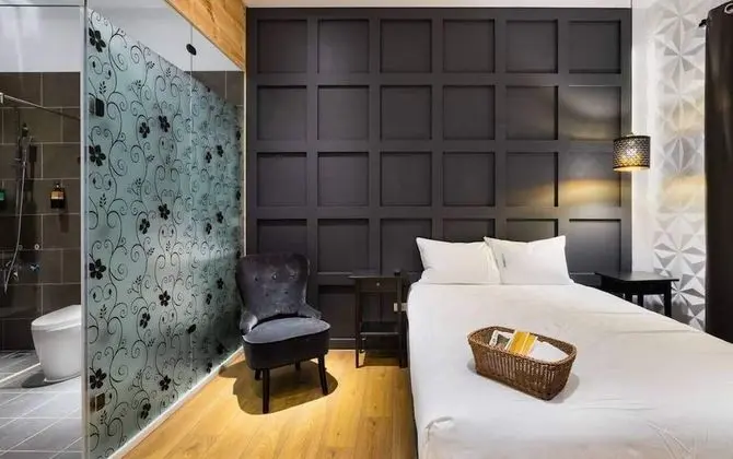 Deluxe Tek Büyük veya İki Ayrı Yataklı Oda