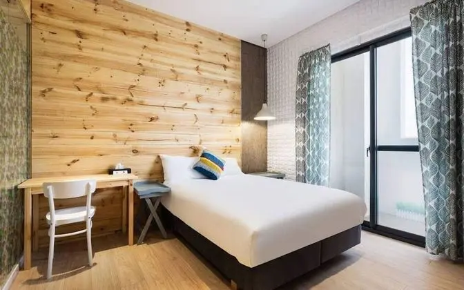 Deluxe Tek Büyük veya İki Ayrı Yataklı Oda