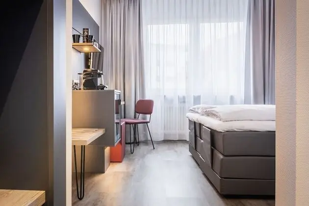 Grand Tek Büyük Yataklı Oda