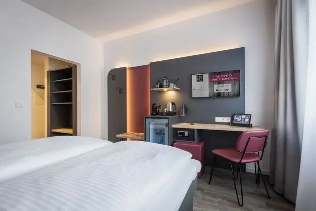 Grand Tek Büyük Yataklı Oda