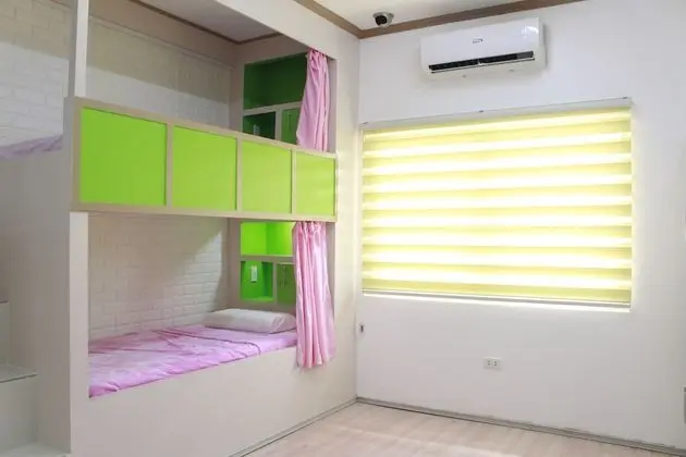 Basic Oda, 4 Yatak Odası, Sigara İçilmez, Dağ Manzaralı