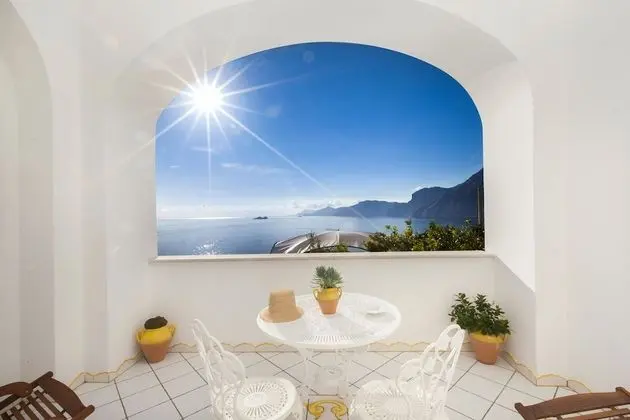 Superior Tek Büyük Yataklı Oda, Balkon, Deniz Manzaralı
