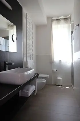 Standard Tek Büyük Yataklı Oda, Tepe Manzaralı