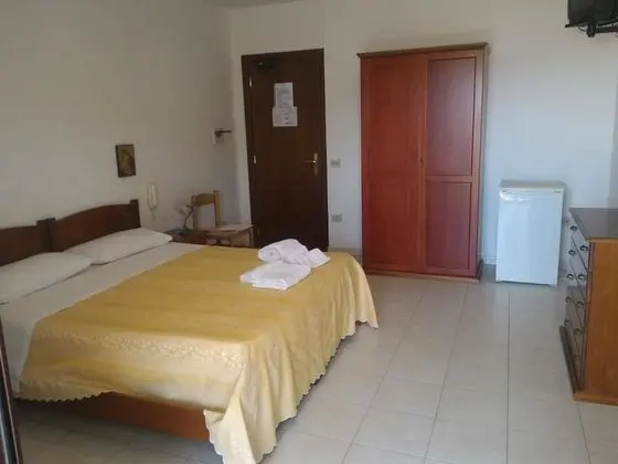 Comfort Tek Büyük veya İki Ayrı Yataklı Oda
