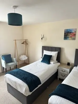 İki Ayrı Yataklı Oda, Banyolu/Duşlu