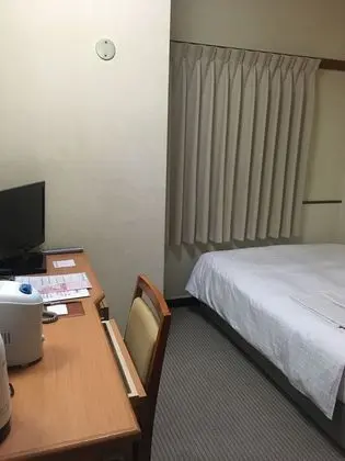 Tek Büyük Yataklı Oda, Sigara İçilebilir