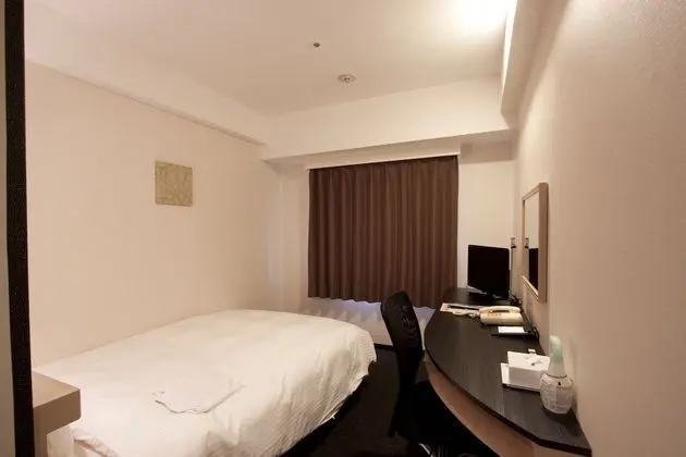 Tek Kişilik Oda, Sigara İçilmez