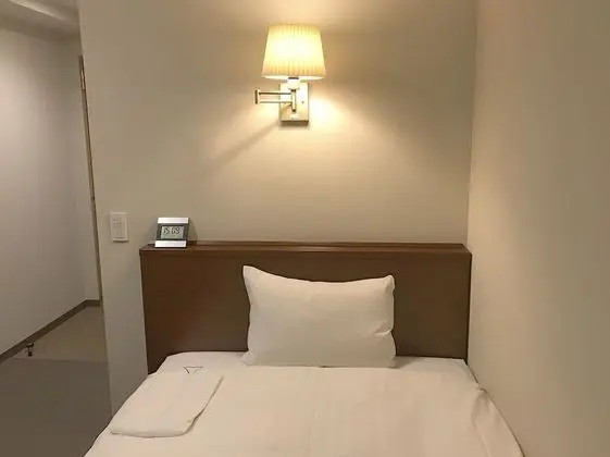 Tek Kişilik Oda, Sigara İçilebilir