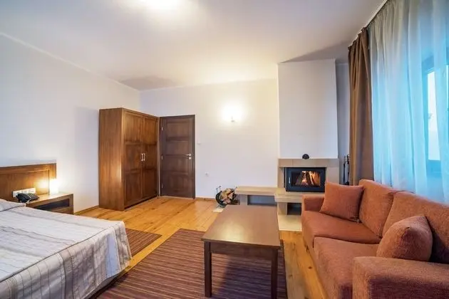 Tek Büyük Yataklı Oda ( Fireplace)